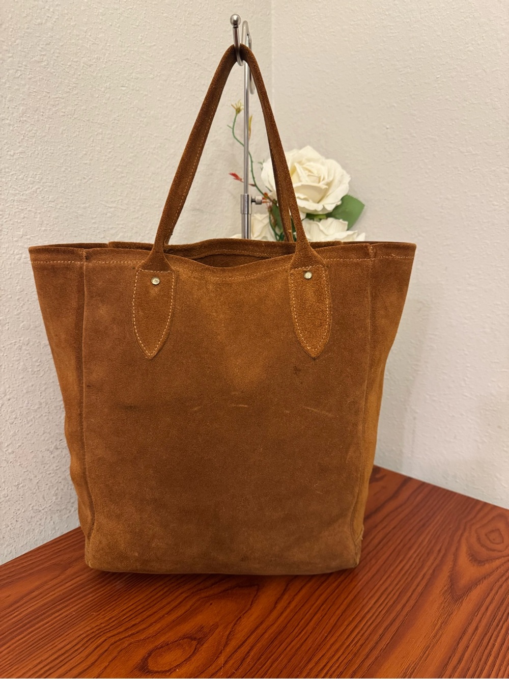 Women's Suede Tote Bag in Brown - Classic Everyday Shoulder Tote